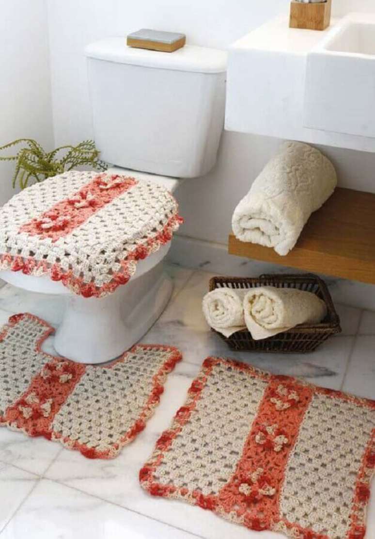 58. Modelo de jogo de tapete para banheiro simples &ndash; Foto: Pinterest