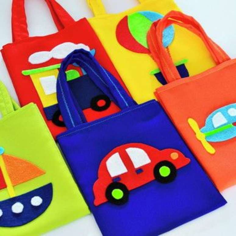 21. Saquinho surpresa para festa infantil &ndash; Via: Elo7