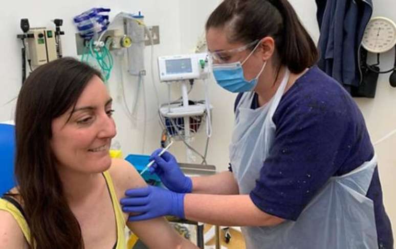 Elisa Granato, pesquisadora italiana, participa de teste de vacina contra Covid-19 em Oxford