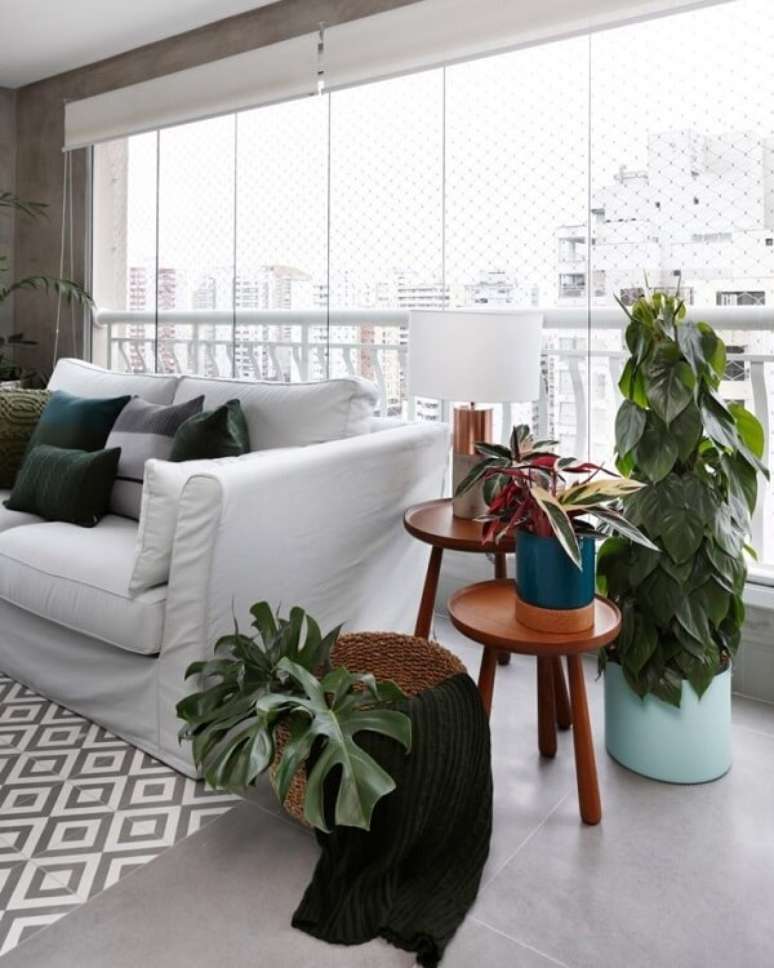 20. Decore a varanda com vasos de maranta. Fonte: Pinterest