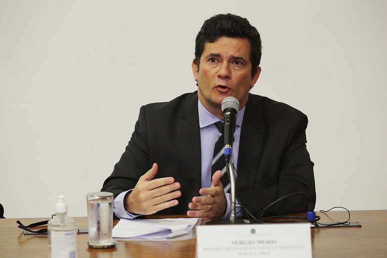 Sergio Moro presta depoimento neste sábado à PF e PGR