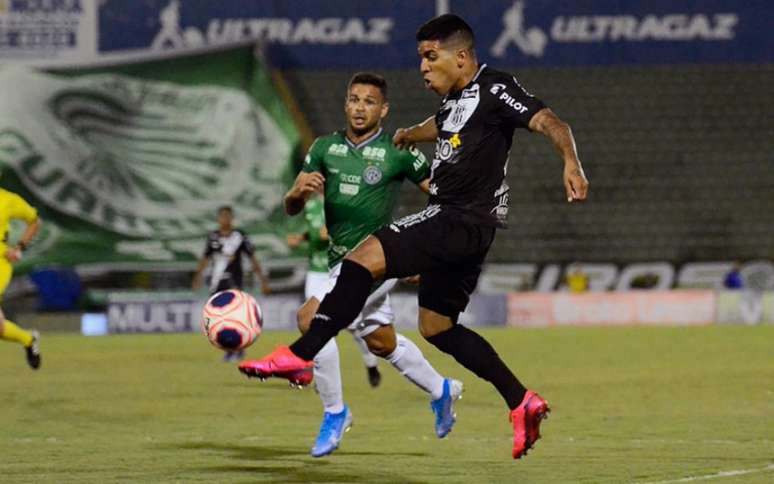 Yuri em ação pela Ponte Preta (Foto: Divulgação/Ponte Preta)