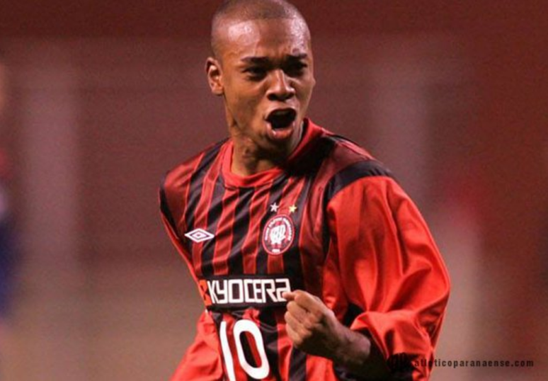 Fernandinho já manifestou seu interesse de encerrar a carreira no Athletico (Foto: Reprodução/ Athletico Paranaense)