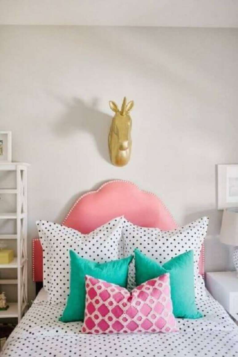 11. Invista em pontos de cores mais vibrantes para a decoração de quarto de unicórnio jovem – Foto: We Heart It