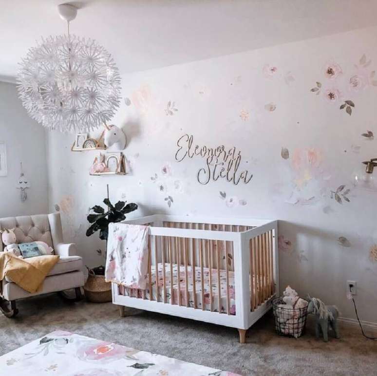 31. O quarto de bebê também pode ganhar uma linda e delicada decoração de quarto do unicórnio – Foto: Pinterest