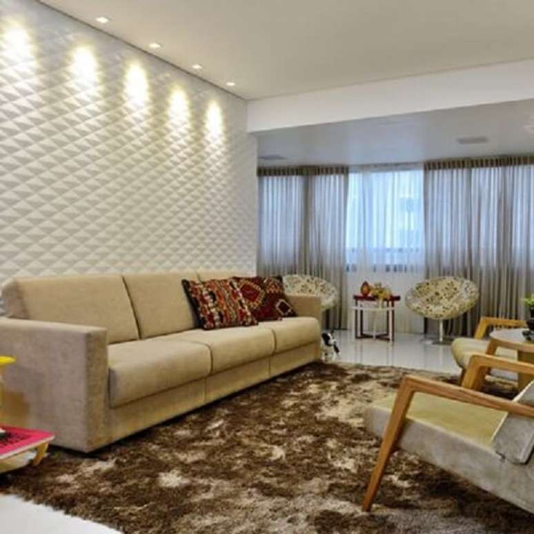 4. Iluminação com spots na sala de estar. Fonte: Haifatto