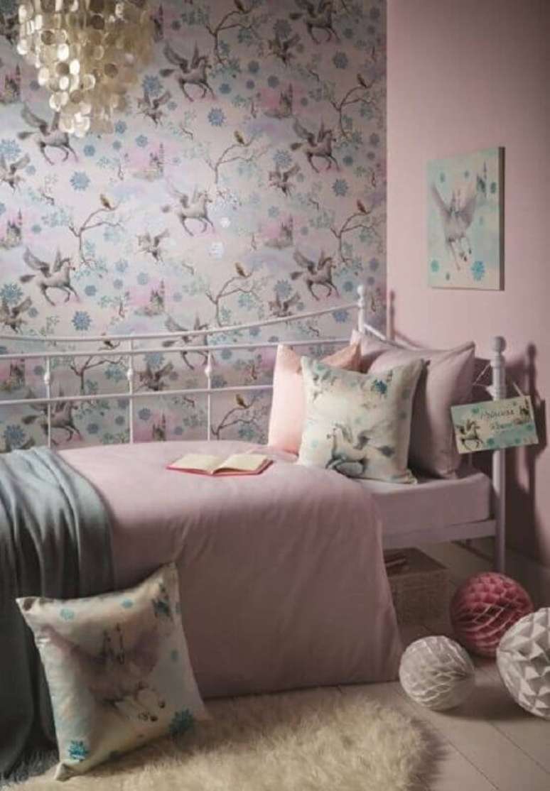 39. Papel de parede para decoração de quarto de unicórnio rosa – Foto: Pinterest