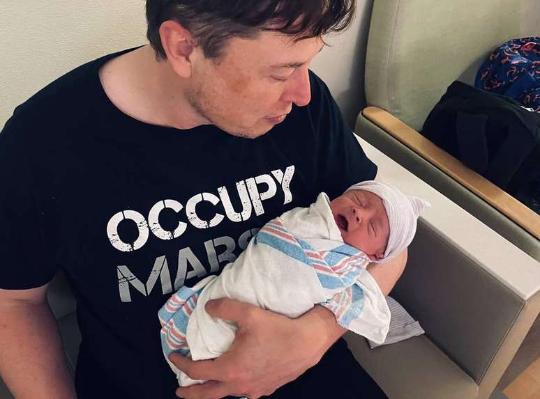 Elon Musk com o filho&nbsp;X &AElig; A-12 Musk