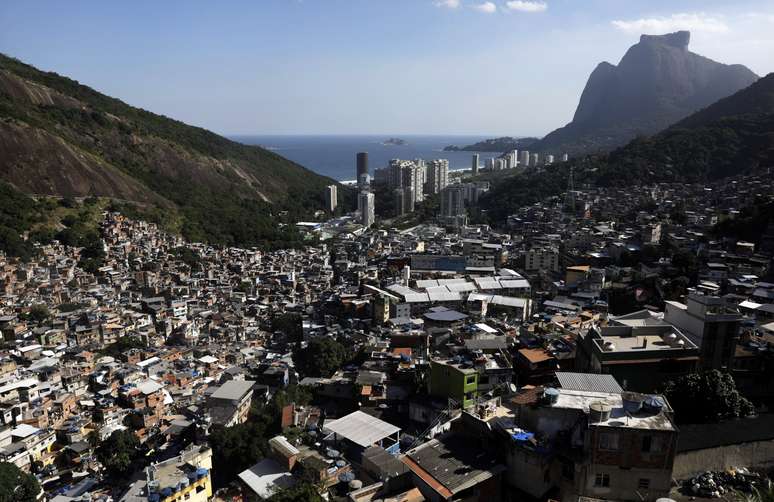 Comunidade da Rocinha, no Rio de Janeiro
29/04/2020
REUTERS/Ricardo Moraes