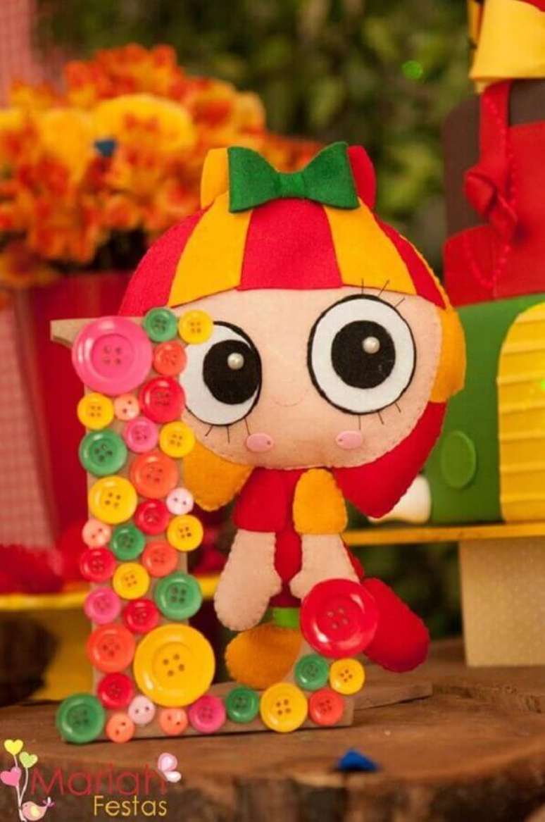 21. A boneca de pano mais famosa, Emilia, tamb&eacute;m &eacute; &oacute;tima como ideias de tema para mesvers&aacute;rio &ndash; Foto: Mariah Festas