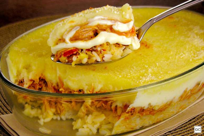 Guia da Cozinha - 11 receitas de escondidinho que v&atilde;o surpreender toda a fam&iacute;lia