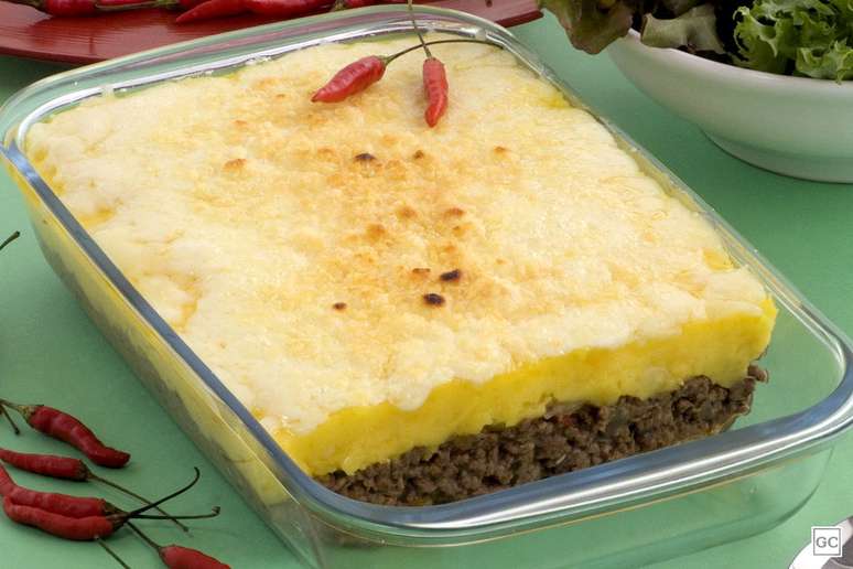 Guia da Cozinha - 11 receitas de escondidinho que v&atilde;o surpreender toda a fam&iacute;lia