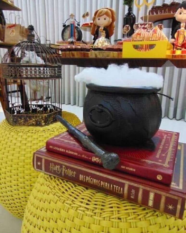 17. Use o mundo mágico do Harry Potter como ideias de tema para mesversário – Foto: Pinterest