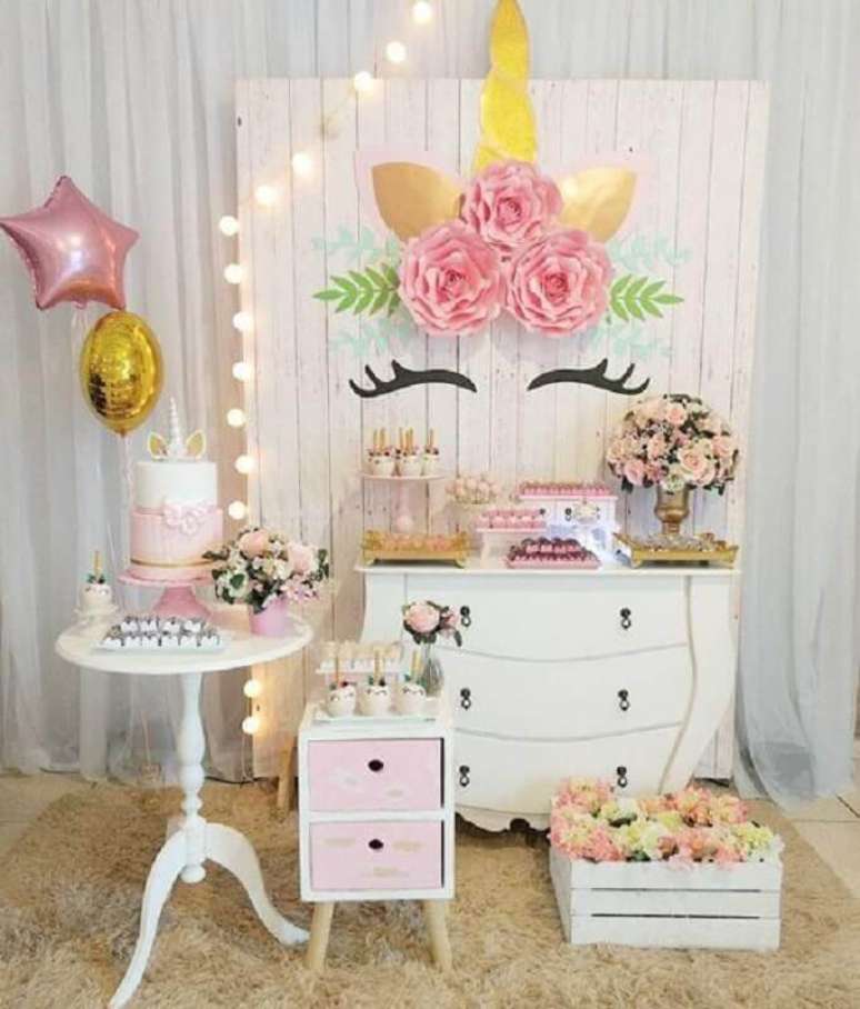 62. O unic&oacute;rnio &eacute; muito usado como tema de mesvers&aacute;rio menina &ndash; Foto: Fazendo a Nossa Festa