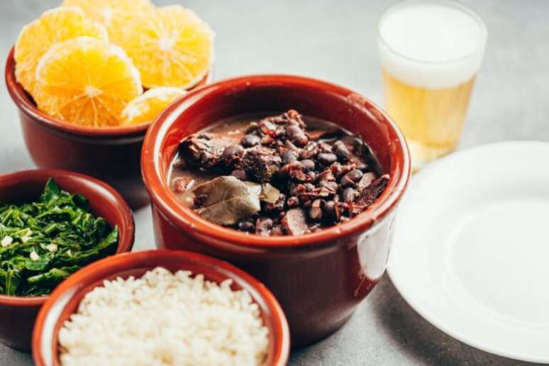 Guia da Cozinha - Dicas para fazer uma feijoada completa e perfeita