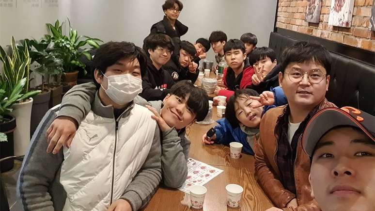 Filho mais jovem de Kim tem 10 anos e mais velho, 22