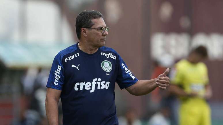 O técnico Vanderlei Luxemburgo rasgou elogios à postura do Palmeiras durante a pandemia (Foto: Divulgação/Cesar Greco)