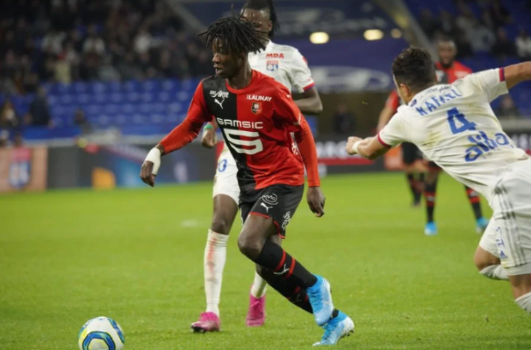 Camavinga interessa ao Real Madrid (Foto: Divulgação/Rennes)