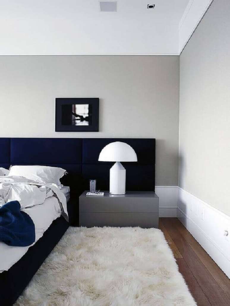 8. Para maior sensação de conforto invista no tapete felpudo para quarto – Foto: Pinterest