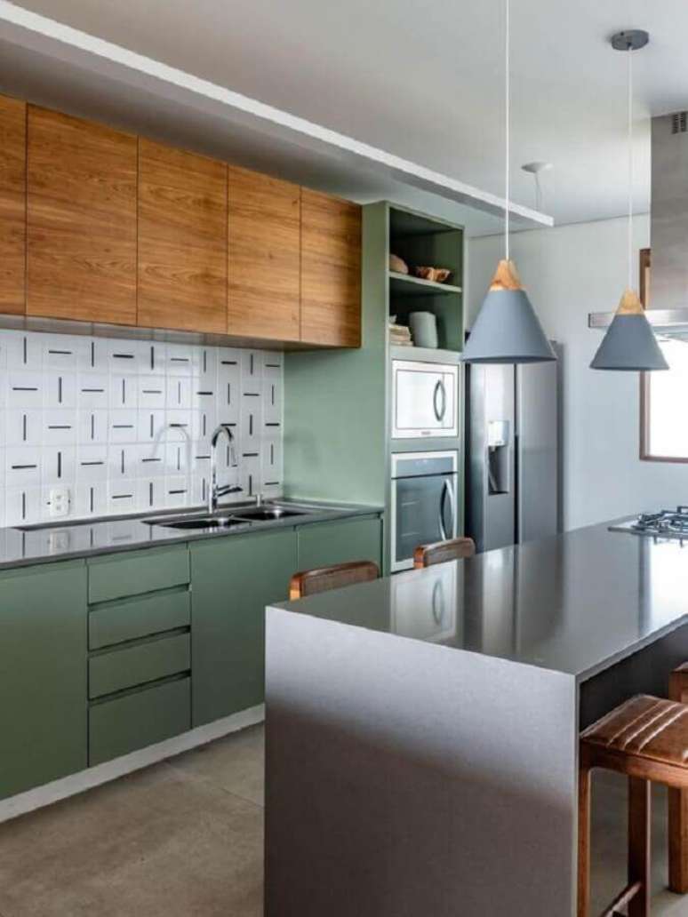 52. Use armários planejados para a decoração de cozinha compacta completa – Foto: Futurist Architecture