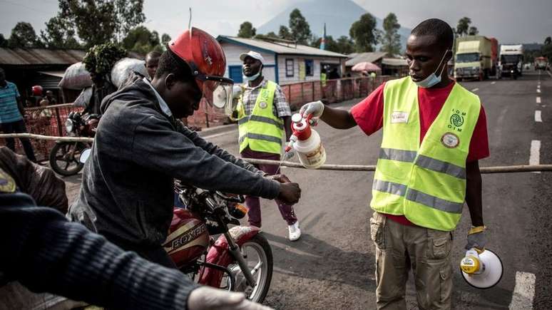 A epidemia de ebola ensinou alguns países africanos a conter surtos