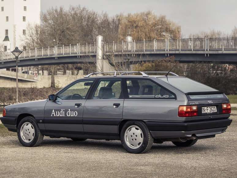 Conceito Duo era montado sobre uma station wagon 100 Avant de produção.