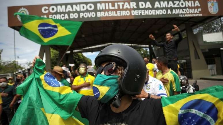 Em 19 de abril, manifestantes protestaram em Manaus contra medidas de isolamento social do governo estadual do Amazonas