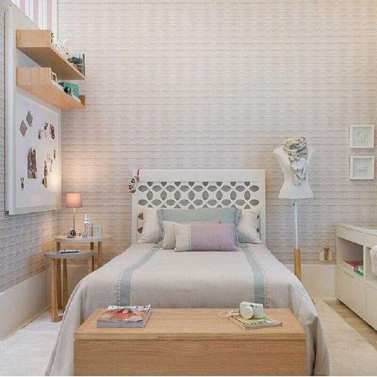 38. Decora&ccedil;&atilde;o em tons neutros para quarto de solteiro feminino &ndash; Foto: Pinterest