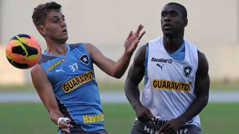 Octávio e Seedorf nos tempos de Botafogo (Foto: Vitor Silva/SSPress)