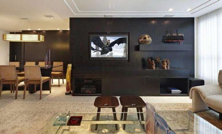 39. A combina&ccedil;&atilde;o de preto com cor creme garante um toque mais moderno ao ambiente &ndash; Foto; Jaqueline Frauches