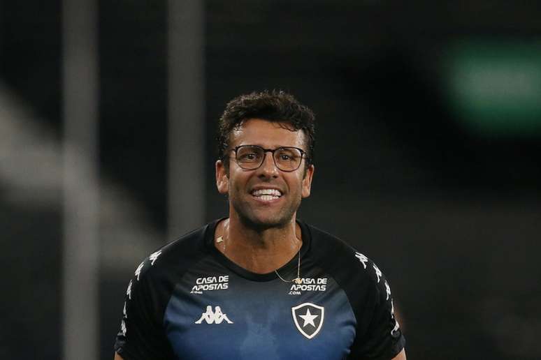 Alberto Valentim comandou o Glorioso por apenas 40 no início da temporada de 2020 (Foto: Vítor Silva/Botafogo)