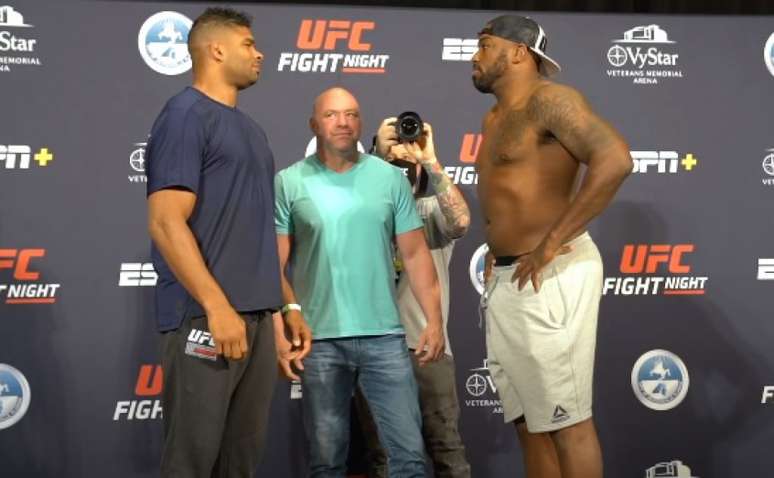 Overeem e Harris fazem o main event do UFC na noite deste sábado (Foto: Reprodução/YouTube)
