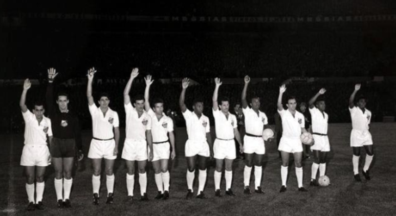 O ano de 1962 foi um dos mais vitoriosos da história do Santos (Foto: Divulgação/SFC)