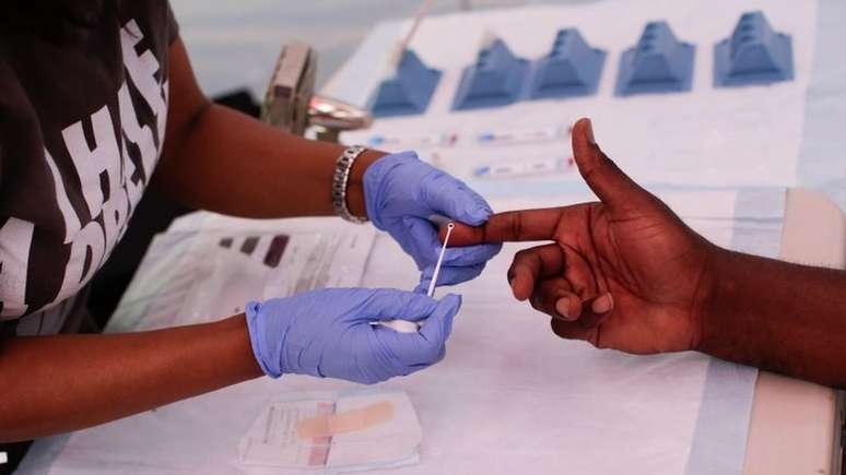 HIV foi diagnosticado em dezenas de milhões de pessoas nas últimas quatro décadas