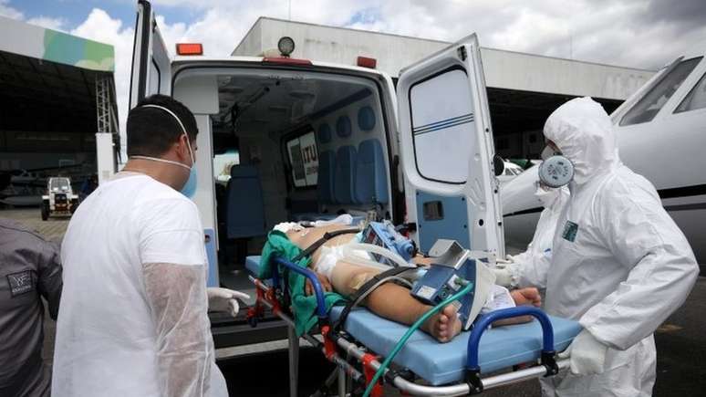 Pandemia fez a capacidade de UTIs se esgotar em vários hospitais do país