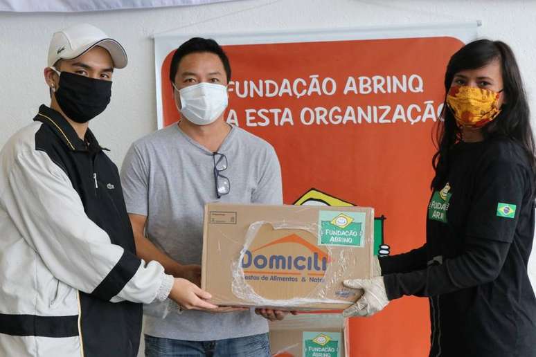 Fundação Abrinq começa campanha para arrecadar cestas básicas para famílias brasileiras durante pandemia