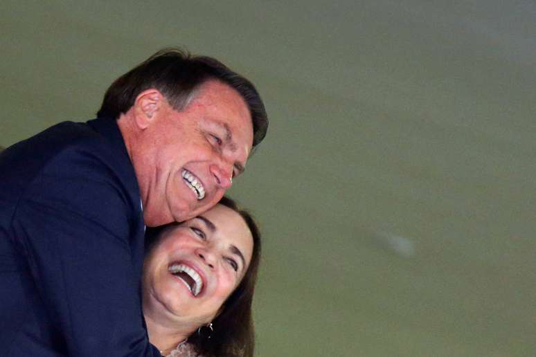 Bolsonaro e Regina Duarte no Pal&aacute;cio do Planalto 
 6/3/2020 REUTERS/Adriano Machado