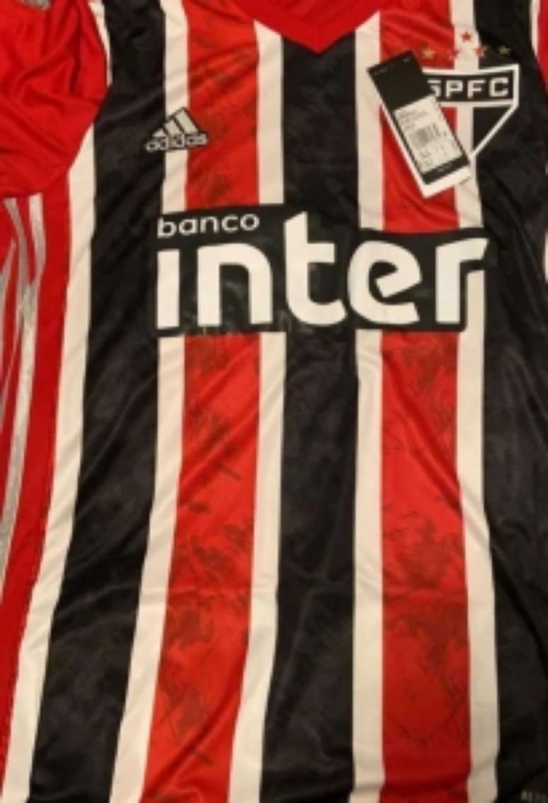 Frente da nova camisa do São Paulo (Foto:Reprodução)