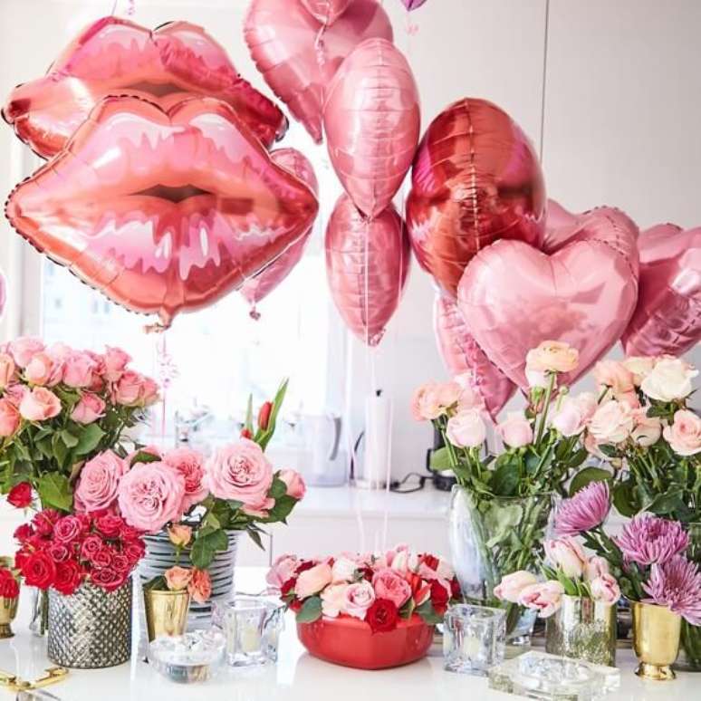 57. Balões para compor decoração romântica – Via: Pinterest