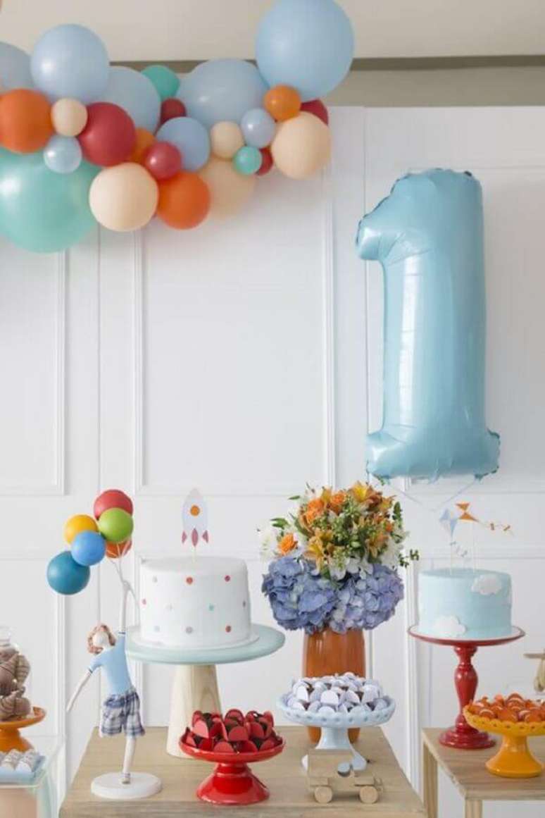 12. A decoração com balões não pode ficar de fora da festa infantil simples – Foto: Pinterest