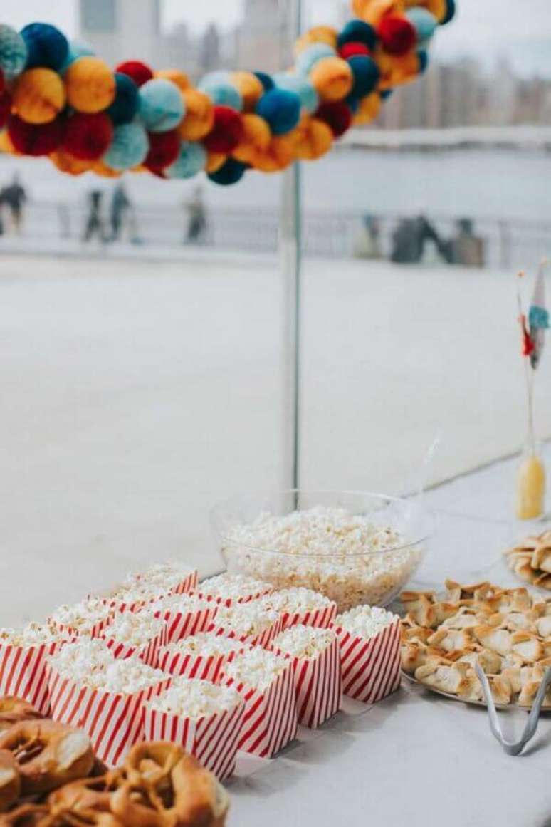 11. Comidas rápidas e fáceis de fazer são presença garantida no cardápio festa infantil simples – Foto: Pinterest