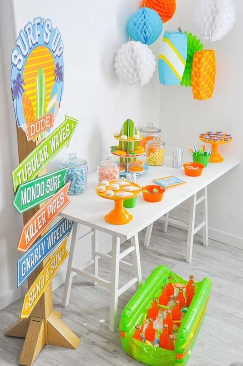 30. Invista em detalhes bem coloridos para a decoração de festa infantil simples e barata – Foto: Pinterest