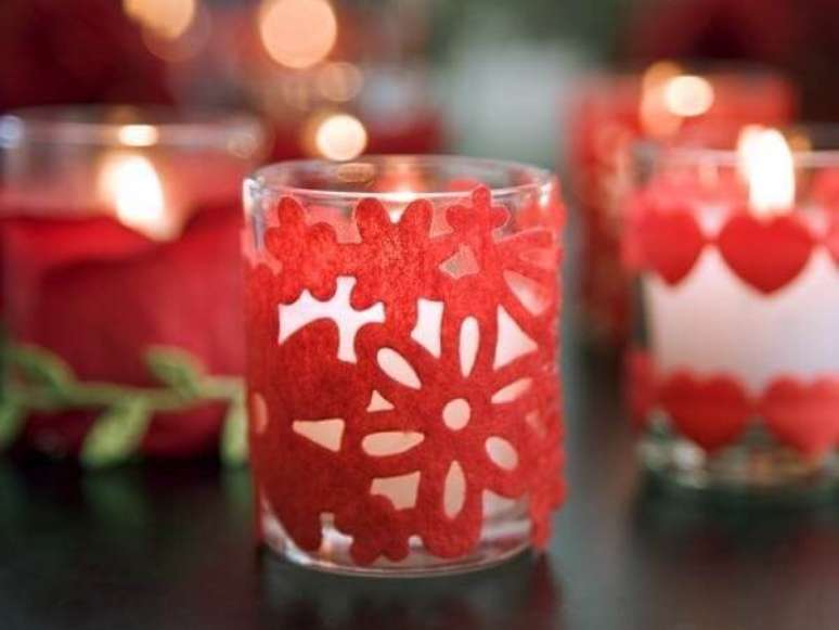19. As velas deixam a decoração dia dos namorados quarto mais íntimo. Fonte: Pinterest