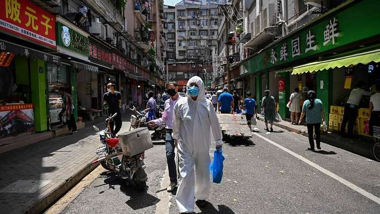 Wuhan come&ccedil;ou a voltar ao normal ap&oacute;s dias de quarentena rigorosa
