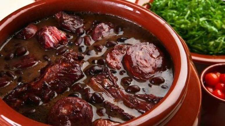 A feijoada, prato típico brasileiro, também está no MaiFest