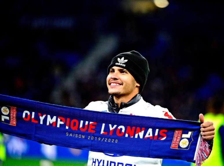 Bruno Guimarães vem se destacando no Lyon (Foto: Lyon / Divulgação)