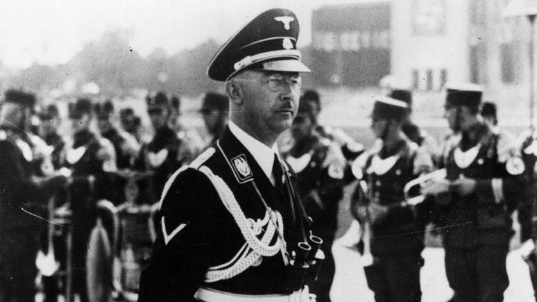 Heinrich Himmler era chefe da SS e foi peça-chave no Holocausto
