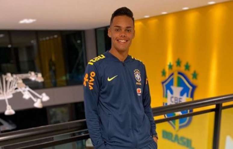 Kawê tem passagens pela Seleção Brasileira sub-15 (Foto: Reprodução / Instagram)