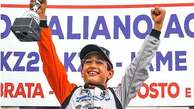 Aos 11 anos, garoto brasileiro brilha no kart e já integra academia da Sauber.