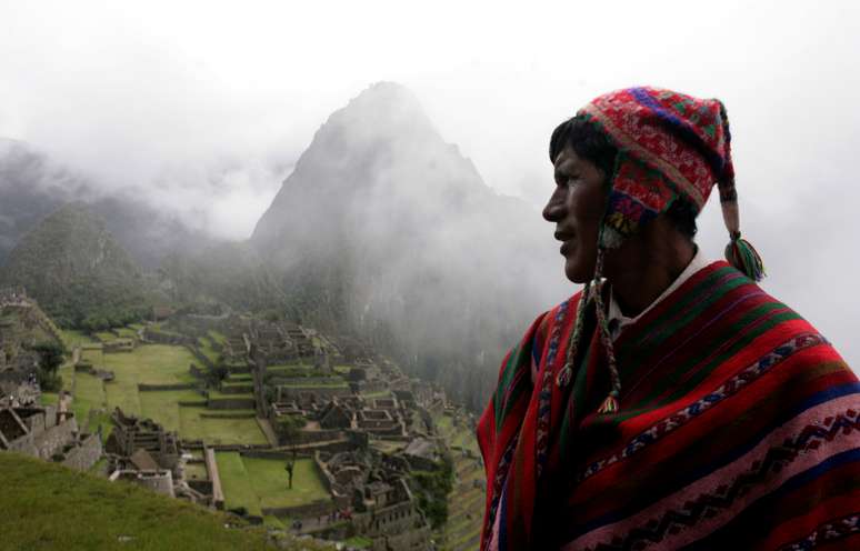 M&uacute;sico qu&eacute;chua em Machu Picchu
1/4/2010 REUTERS/Mariana Bazo